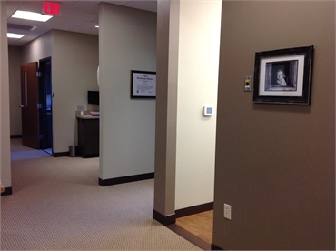 Hallway and digital x-ray machine at the office of Knoxville cosmetic dentist Robert M. Kelso DDS