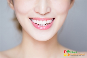 7 Benefits of Having Your Teeth Whitened