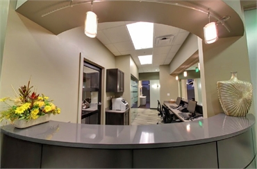 Front desk at denture clinic Kansas City Gordon Dental