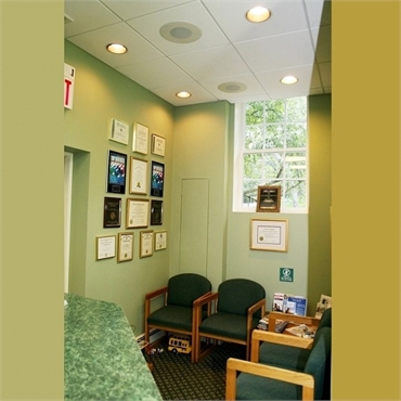 Waiting area at Hackettstown dentist Cazes Family Dentistry  LLC