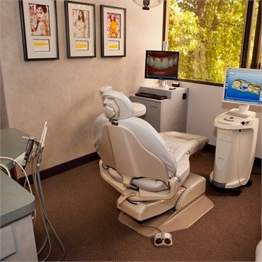 Modern equipment at Hornbrook Center for Dentistry