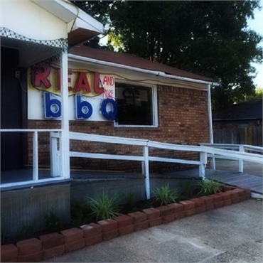 Real BBQ and More 9 minutes drive to the north of South Shreveport Dental