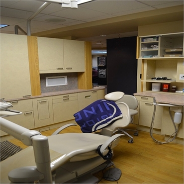 Dental chair at Sound to Mountain Dental Health Center Tacoma WA