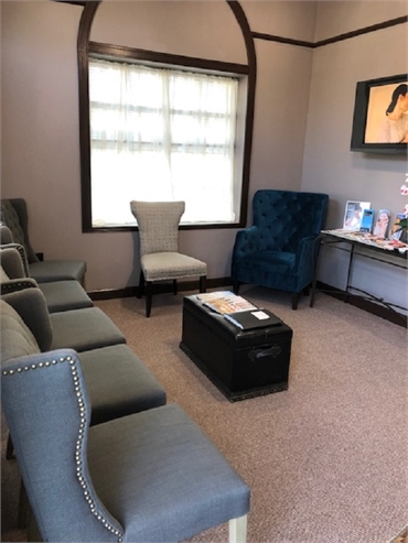 Waiting Area at Atlanta dentist Exceptional Dentistry at Johns Creek Judson T. Connell  DMD