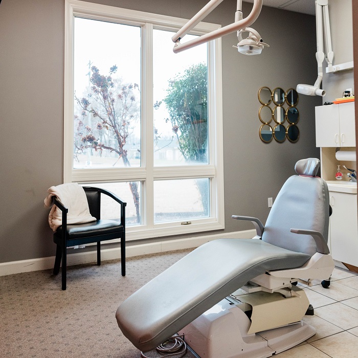 Dental chair in the operatory at Southard Family Dentistry | Dentagama