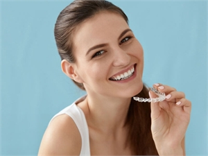 How Long to Wear Retainer After Invisalign