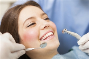 Check Online Reviews To Discover An Ideal Dental Practitioner