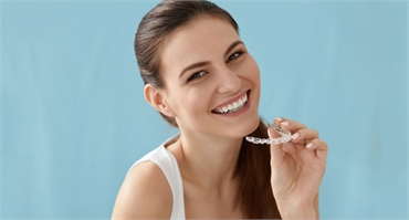 How Clear Aligners Can Correct an Overbite