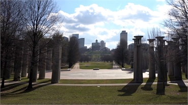 Bicentennial Capitol Mall State Park at 16 miles to the northeast of Nashville dentist Nashville Smi