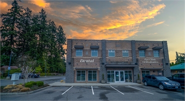 Exterior view of 19th Avenue Dental office building in Everett WA