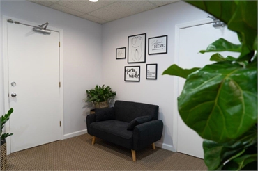 Waiting area at Florham Park Smile Lounge on Columbia Turnpike