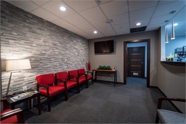 Waiting and reception area at the office of Mountainside dentist Dr. Jay A. Zimmerman DMD