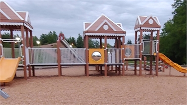 Memorial Park at 4 minutes drive to the north of Willamette Valley Periodontics