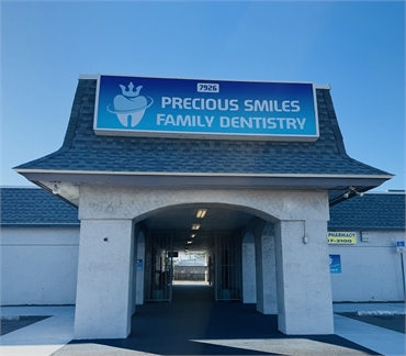 Store front view Tampa dentist Precious Smiles Family Dentistry