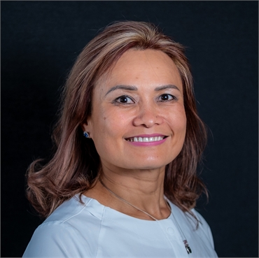 Sacramento top dentist Dr Hoang Truong at Gateway Oaks Dental