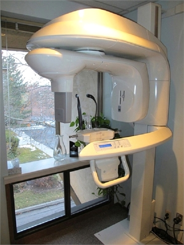 digital imaging equipment at Hollada Dental Excellence