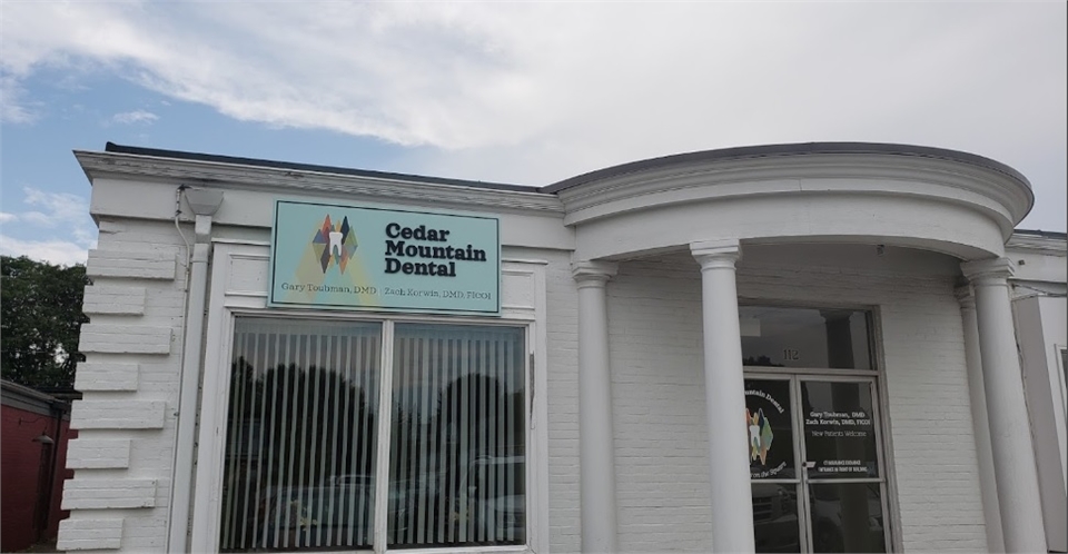 Exterior view of Newington dentist Cedar Mountain Dental
