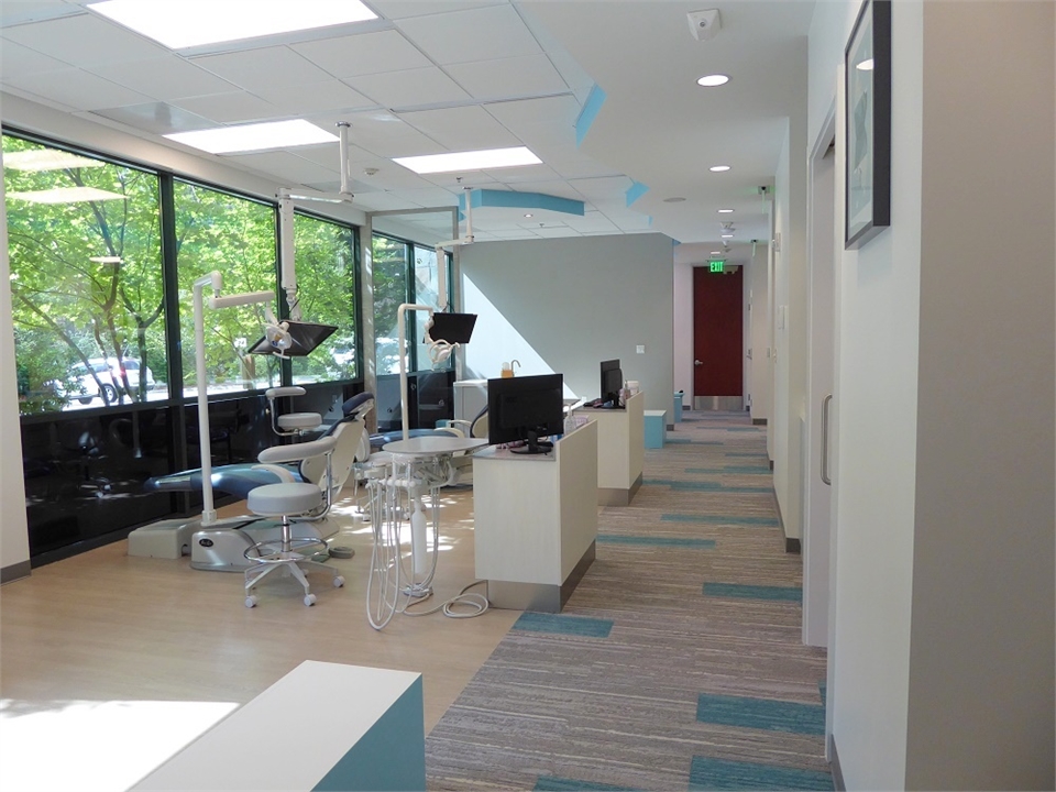 Open bay treatment area at Redmond Ridge Pediatric Dentistry