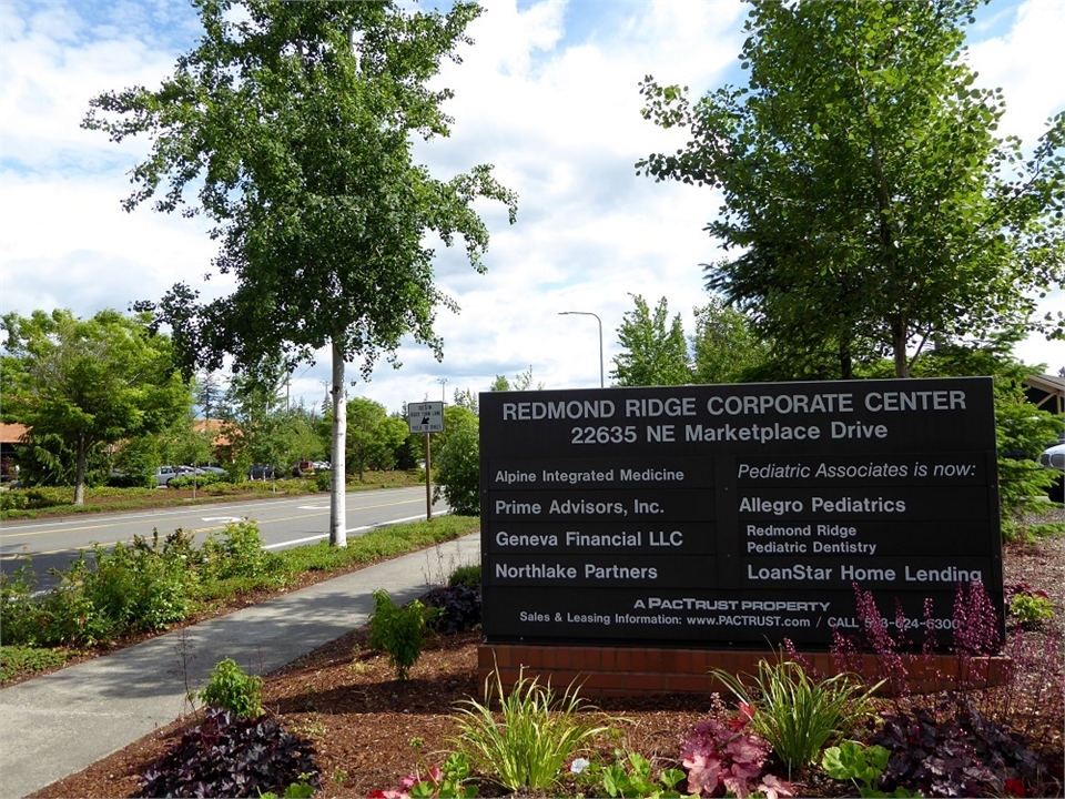 Signboard of Redmond Ridge Pediatric Dentistry  on Marketplace Dr Redmond WA