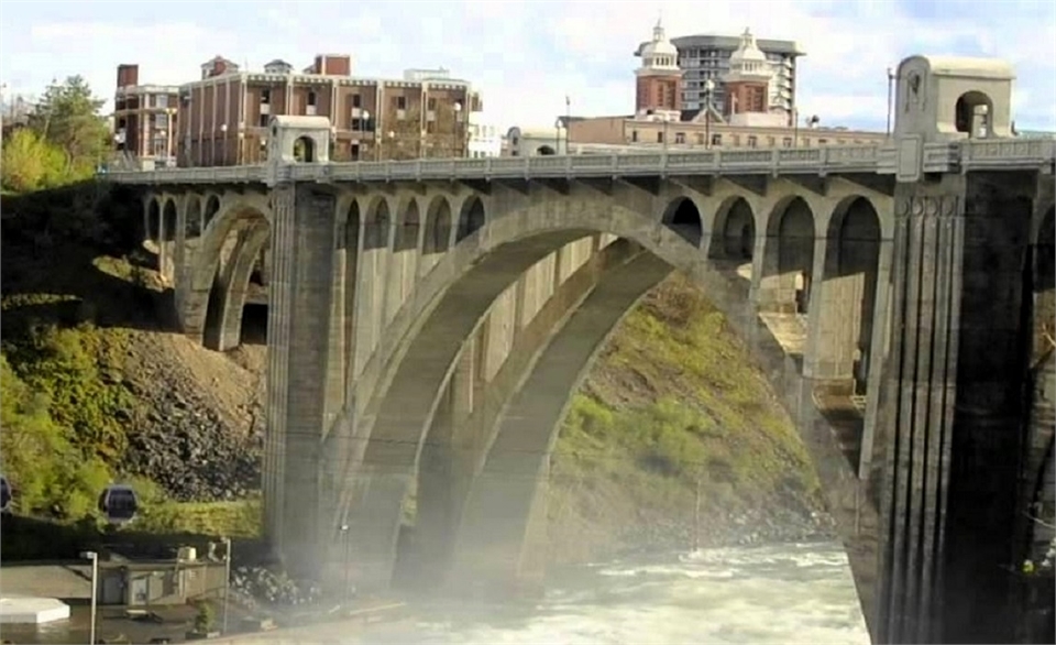 Monroe Street Bridge just 15 minutes to the south of Cascade Dental Care - North Spokane