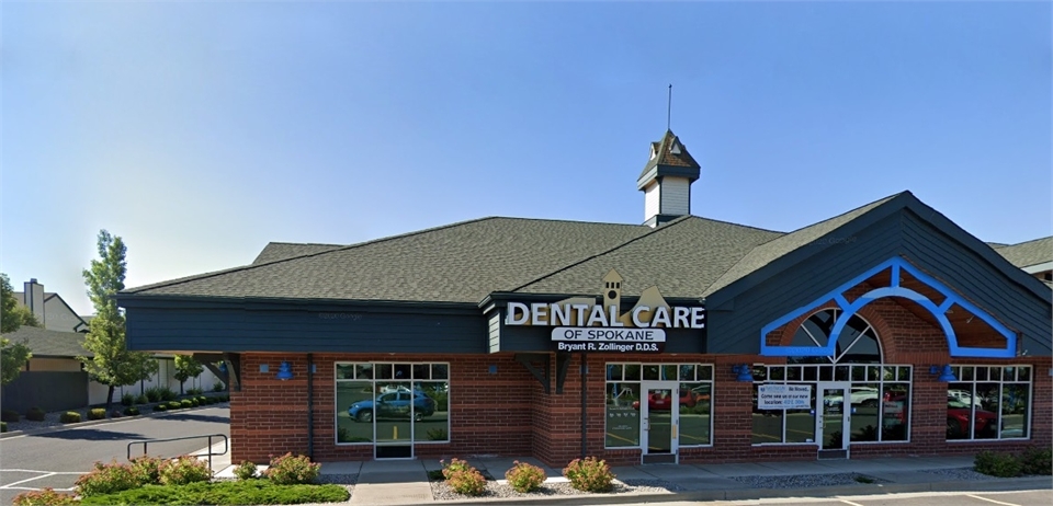 Exterior view Dental Care of Spokane office builiding