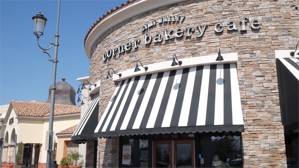 Corner Bakery at 8 minutes drive to the northwest  of Simi Valley dentist Sequoia Dentistry