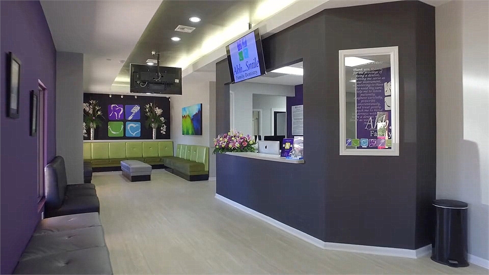 Reception and waiting area at Laredo dentist Ahh Smile Family Dentistry