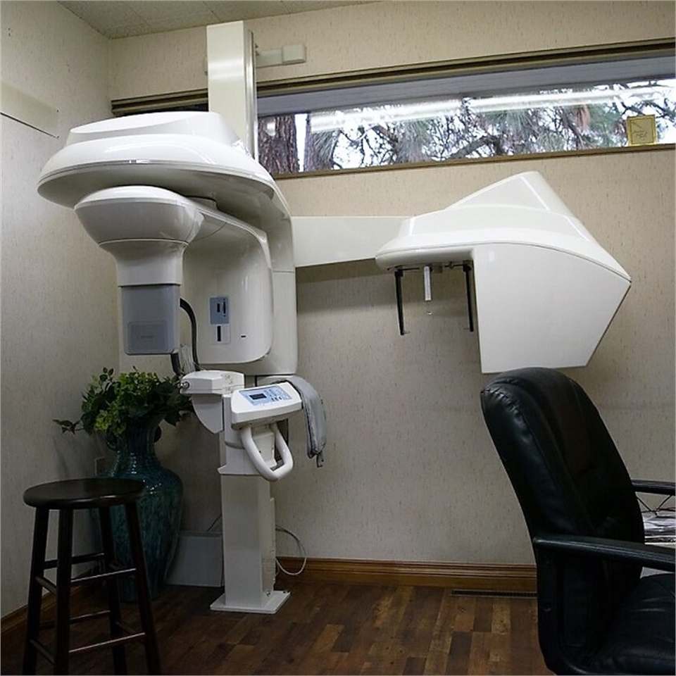 Digital dental xray machine at 5 Mile Smiles Dentagama