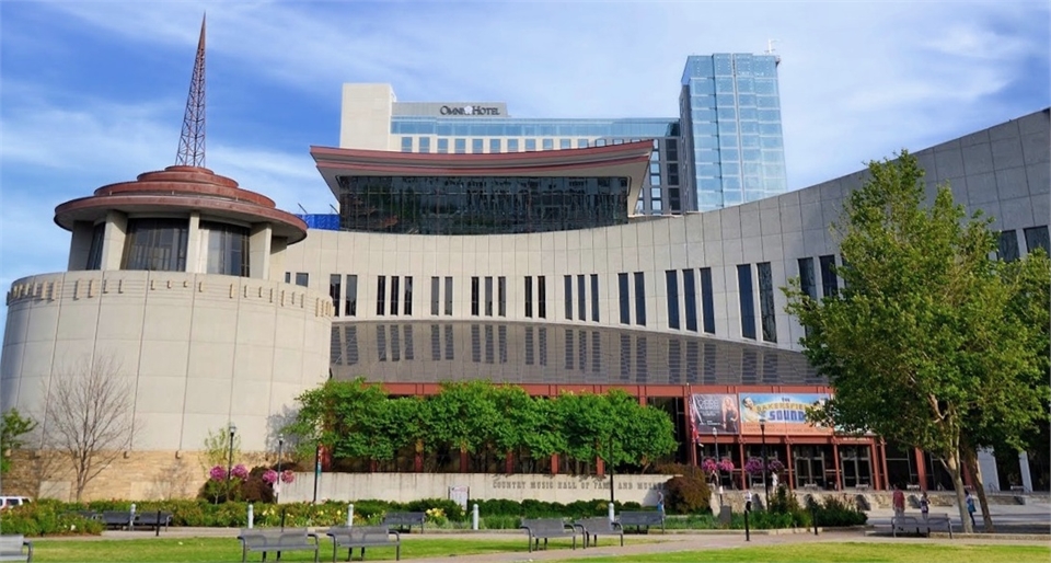 Country Music Hall of Fame and Museum at 24 minutes drive to the northeast of Nashville dentist Nash