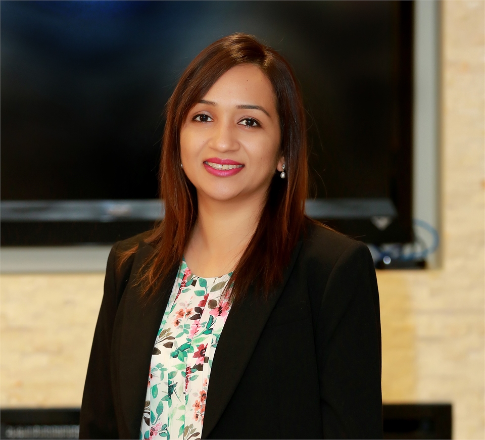 Profile photo of Renton dentist Dr. Pawandeep Kaur of Renton Smile Dentistry