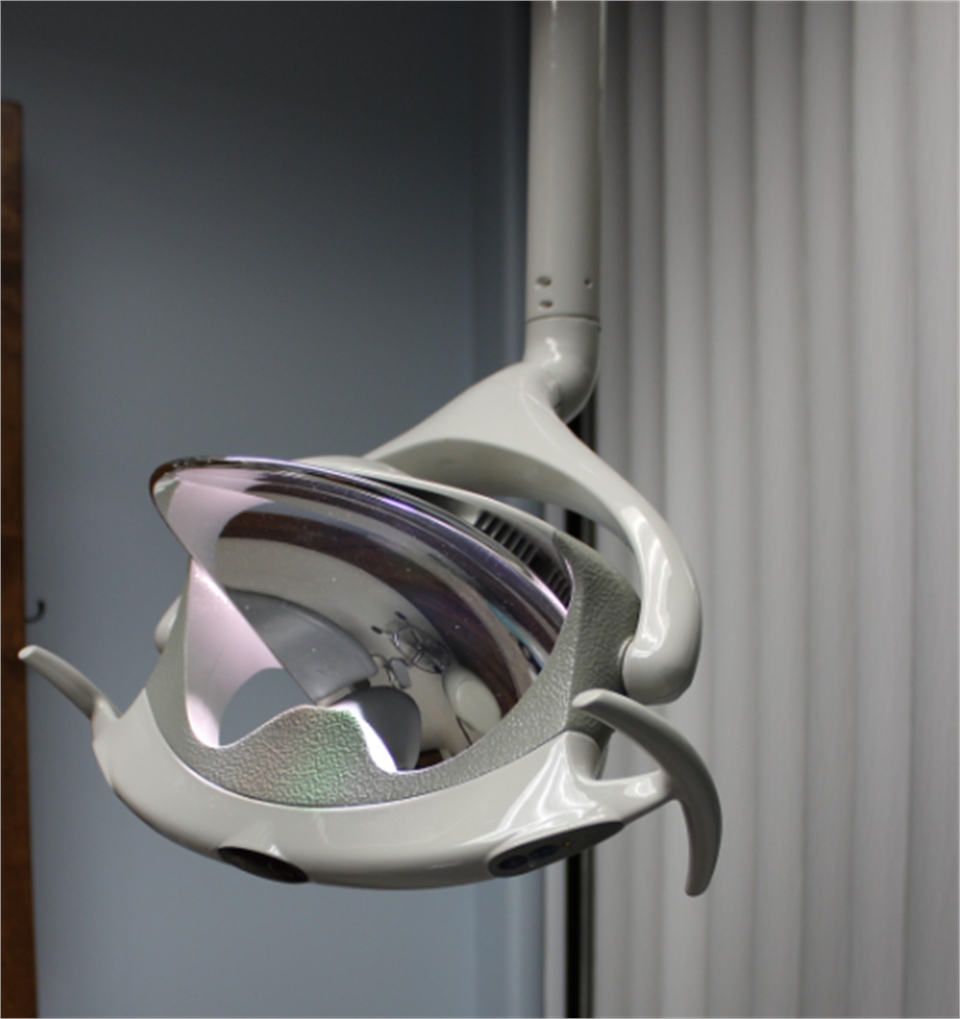 Overhead Light Dentagama