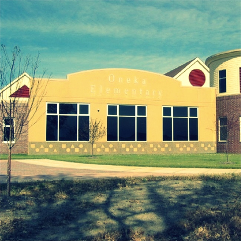 Oneka Elementary School near cosmetic dentist Sorenson Dental Hugo MN 55038