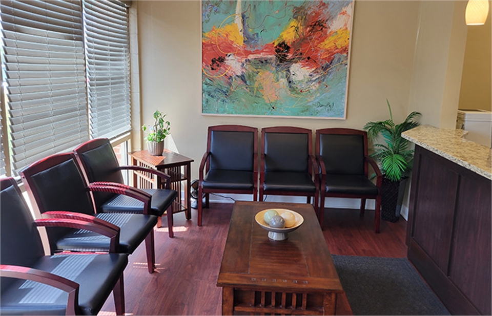 Axion Dental sitting area 