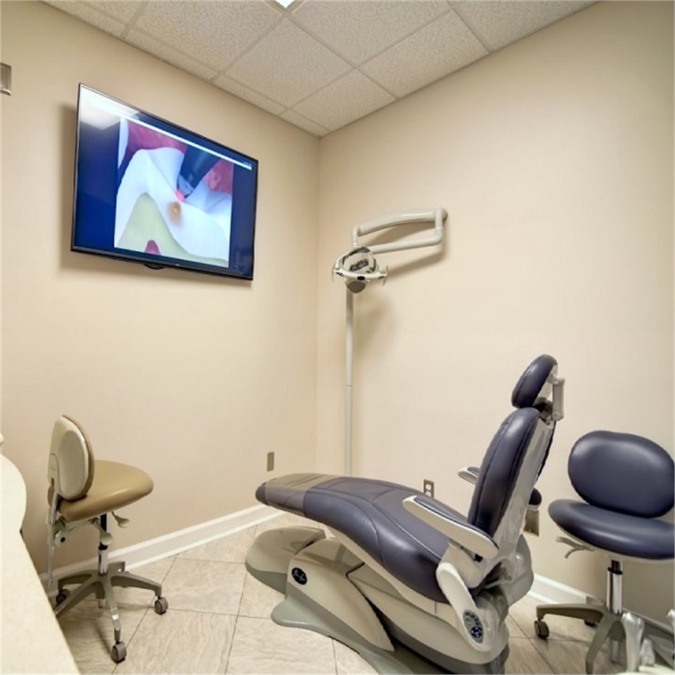 Dental chair at Smileology Bluewater Bay