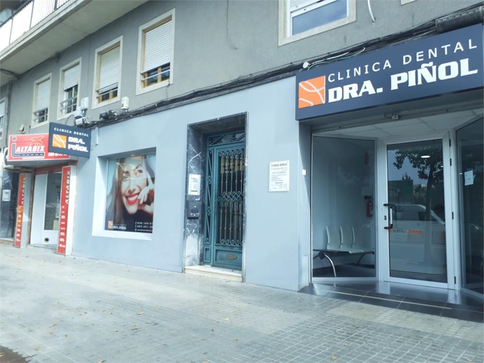 Entrance to the dental clinic