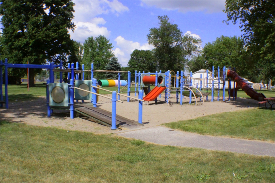 Greenwood Park Eagle Grove IA few paces to the northeast of Moffitt