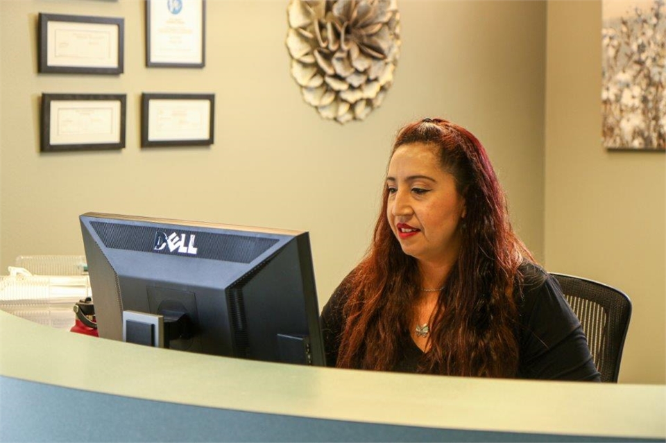 Reception staff at Medford dentist Elite Dental