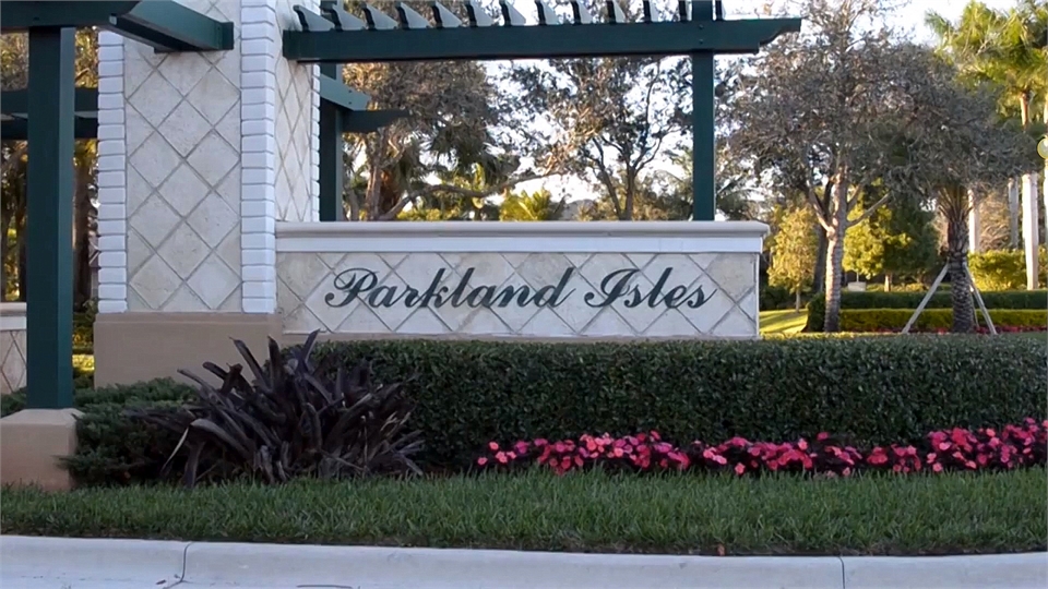 Parkland Isles 4.1 miles to the north of Parkland dentist Dental Wellness Team