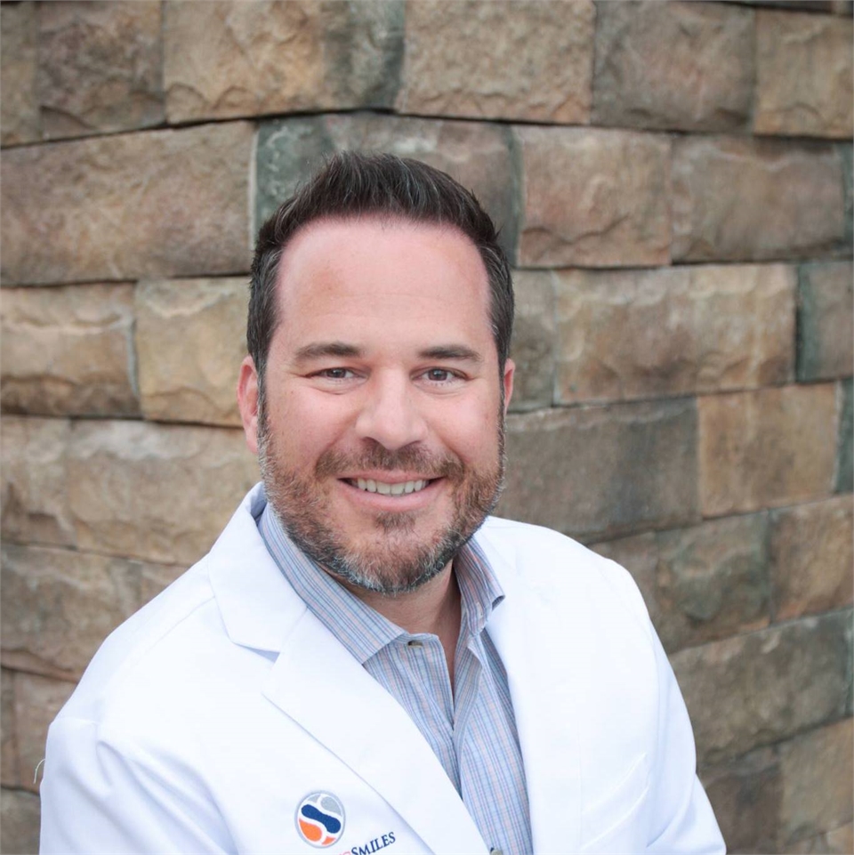 Las Vegas dentist Dr. Richard Racanelli at Stunning Smiles of Las Vegas