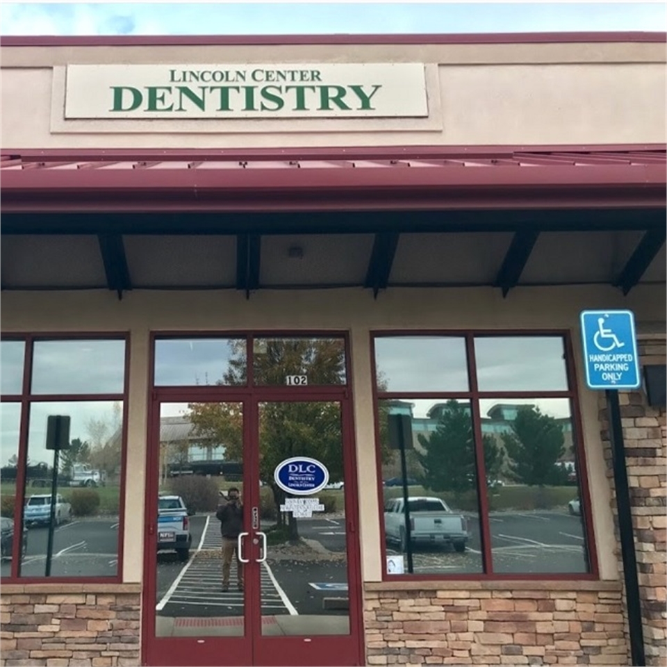 Lincoln Center Dental exterior view Dentagama