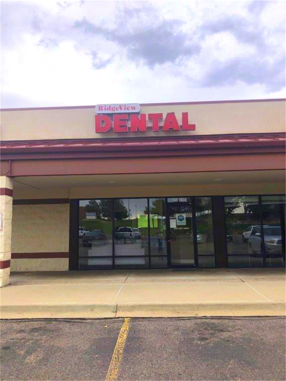 Shopfront view of Centennial dentist Ridgeview Dental