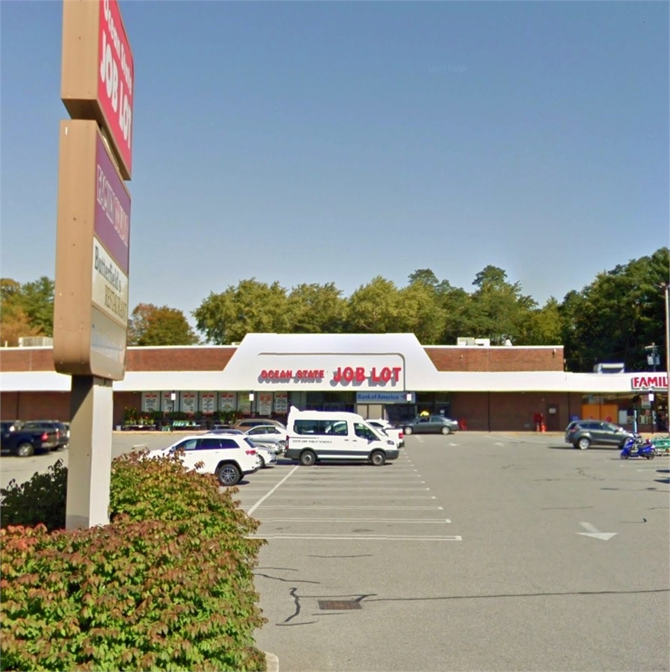 Ocean State Job Lot Rockland MA 7 minutes drive to the east of Abington