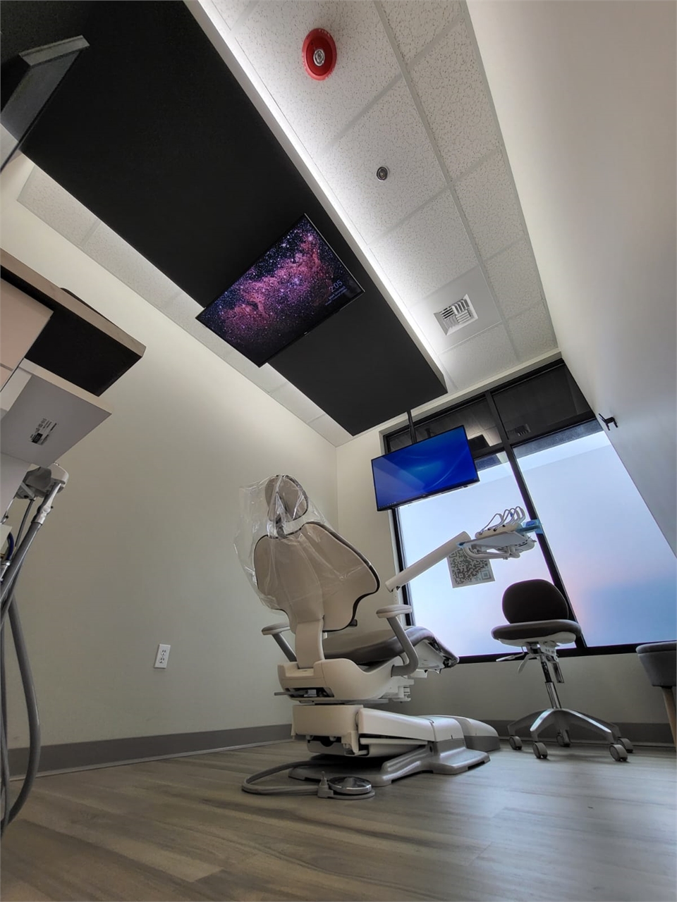 Hi tech operatory at Seattle dentist Evergreen Smile Studio