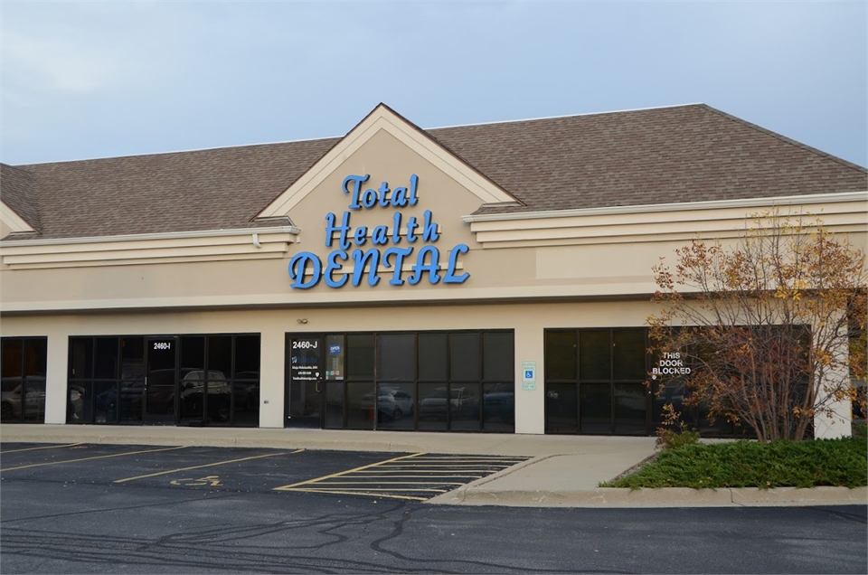 Dentist Aurora IL - Total Health Dental - Dr. Khaja Mohsinuddin