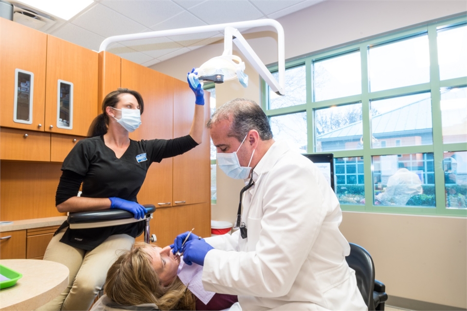 New Port Richey dentist Dr. Annicchiarico at A Glamorous Smile