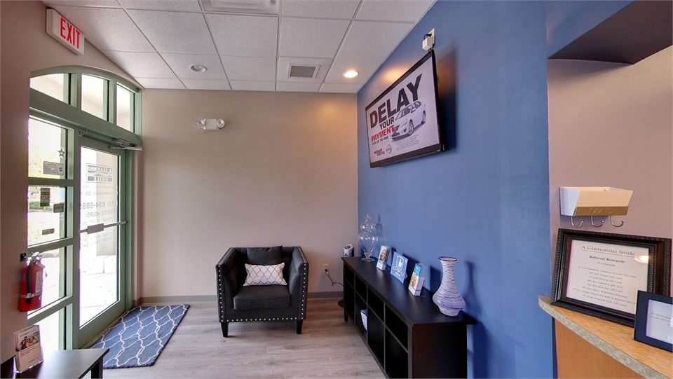 Entrance and waiting area at New Port Richey dentist A Glamorous Smile