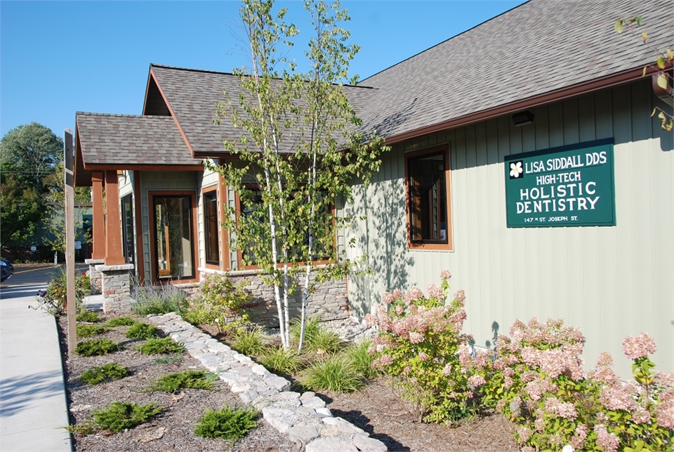 Side view of the office of Lake Leelanau dentist Dr Lisa Siddall DDS