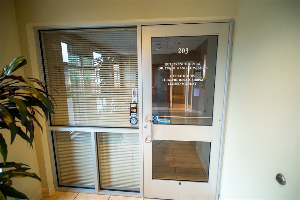 Office entrance door at 19th Avenue Dental Everett WA