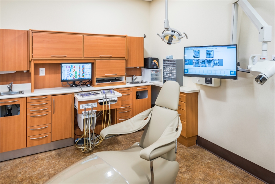 Operatory at Pier 210 Dental Group