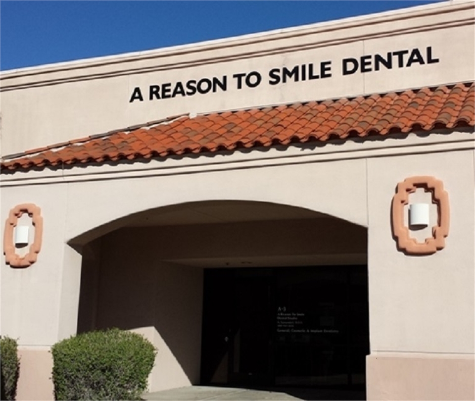 Store front of Scottsdale dentist A Reason to Smile